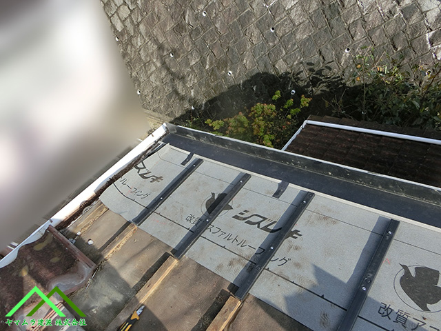 桟木を打ちます