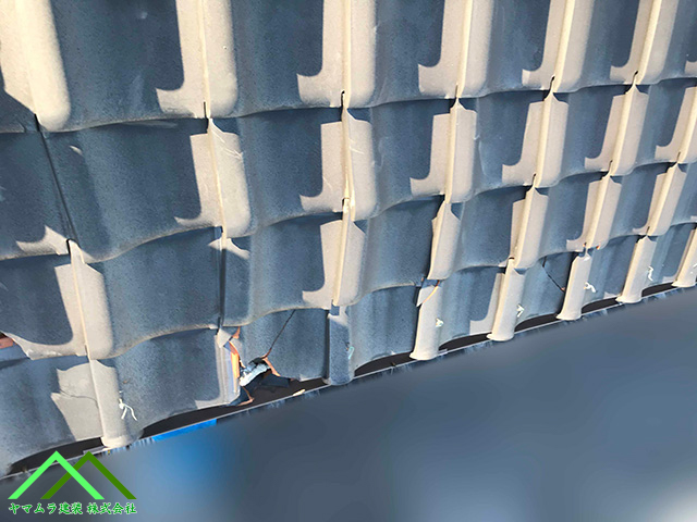 破片が落下した瓦