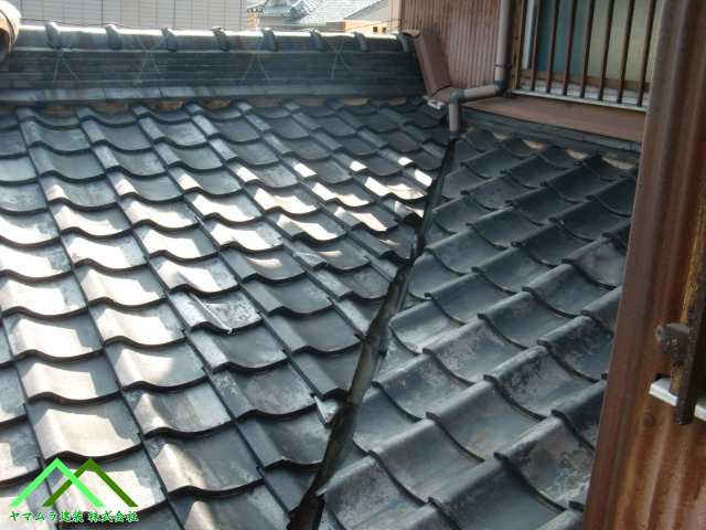 経年劣化した谷樋