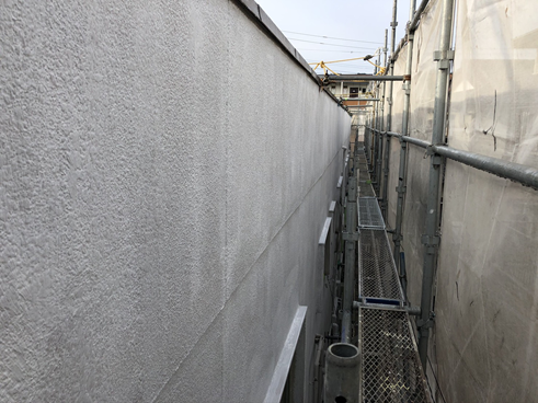 三島市  アパート雨漏りのため全面塗装で雨漏り解決