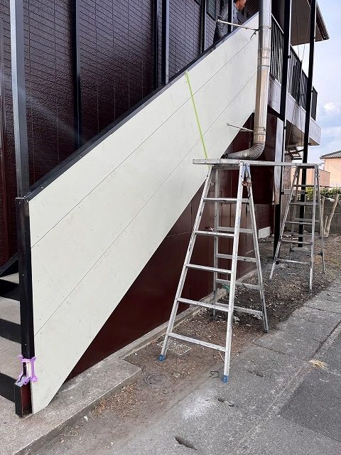 外壁ボード張付け