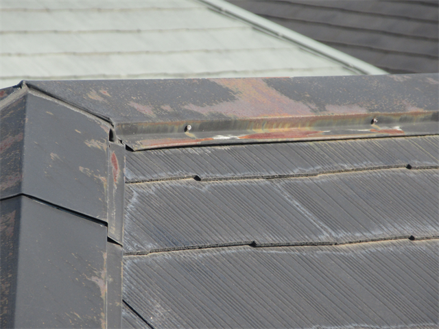 さいたま市南区　棟板金サビ