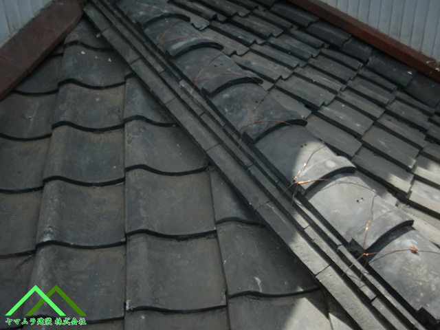 転倒防止で針金