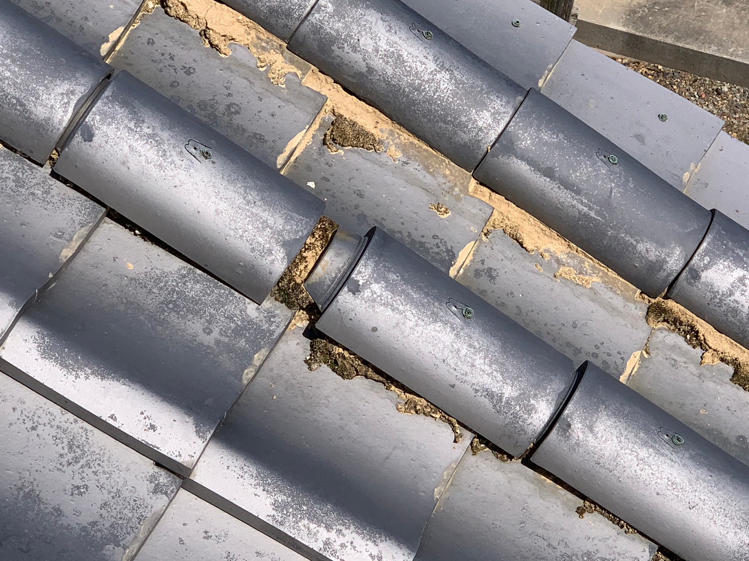 守山区で風切丸がズレている様子