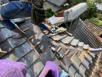 瓦の部分葺き直し