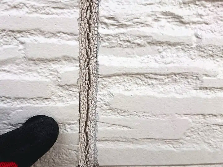 外壁の継ぎ目のシーリングが劣化