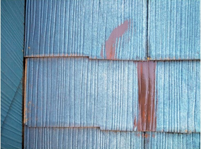 クラック補修後の屋根材