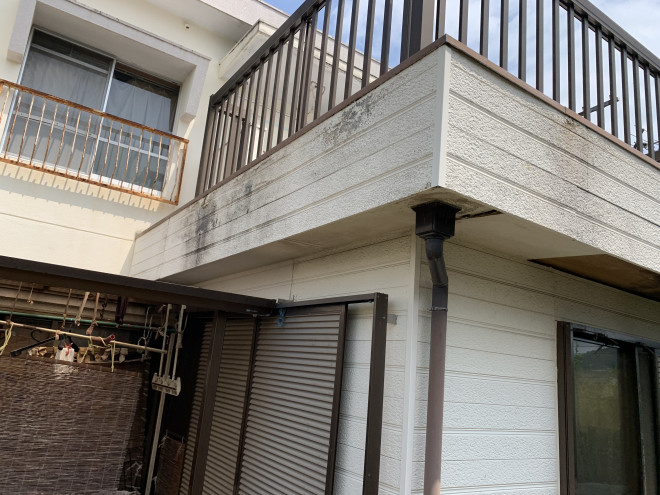 春日井市の雨漏り発生現場