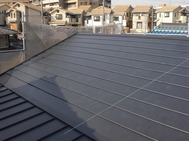 生野区　かわらUから横暖ルーフに葺き替え　施工後①