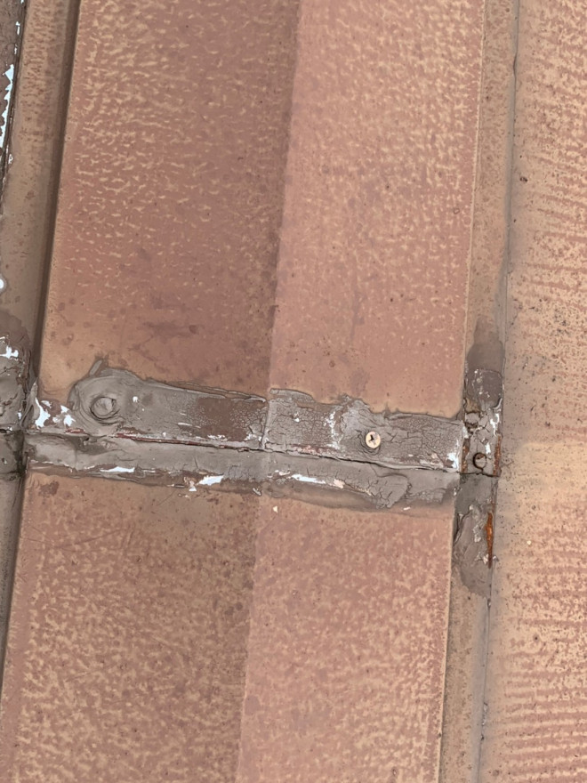 棟板金劣化