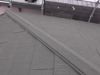 棟板金の設置が完了