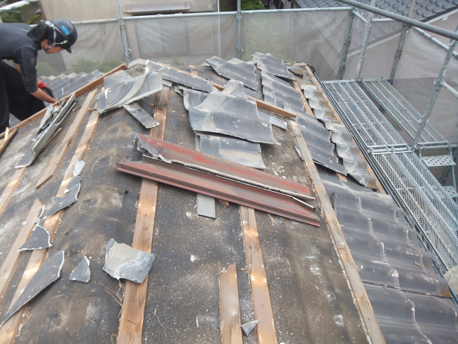 セメント瓦の撤去