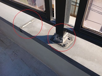 笠木のシーリングが劣化していました