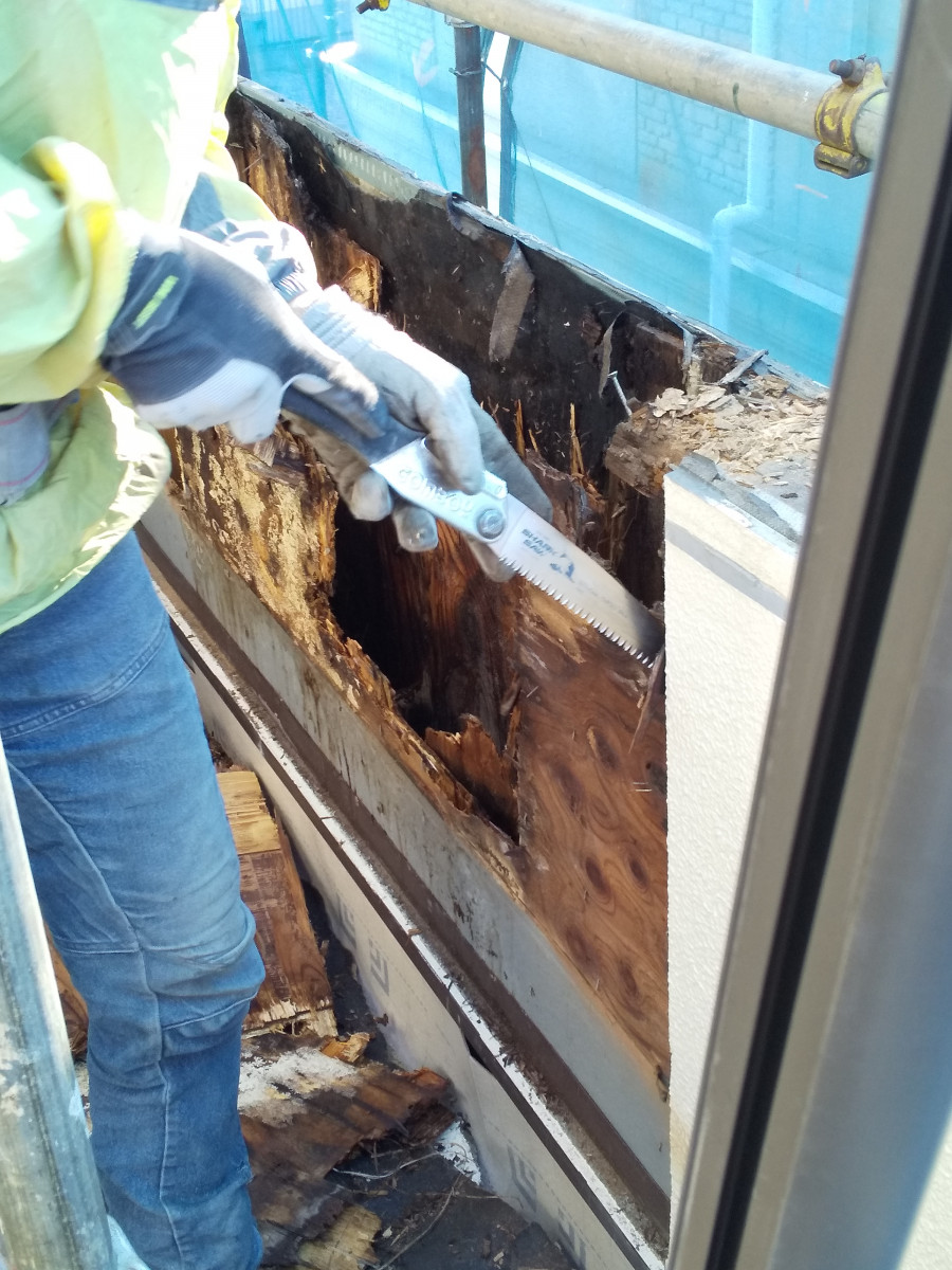 ベランダ解体中