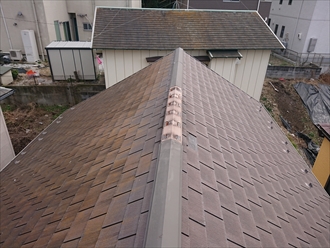 台風で破損したスペリアルネオの屋根