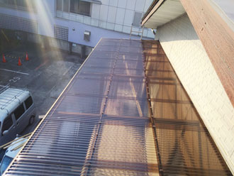 波状屋根の張替え