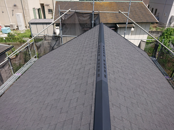 オークリッジスーパーで屋根カバー工事を行い雨漏りの心配を解消
