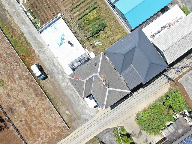さいたま市北区にて屋根の雨漏りを心配されている方の所で現地調査を行いました。