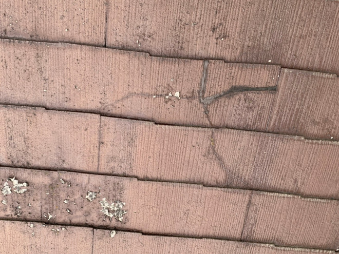 カラーベスト　クラック