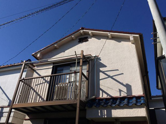 台風後に雨漏りが発生した邸宅