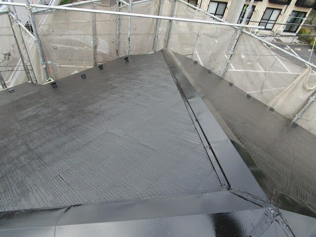 塗装が完了した屋根