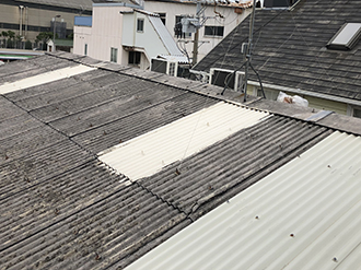 吹田市穂波町で工場屋根が飛散し資材水濡れの危機！屋根カバーをご提案