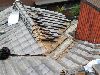 屋根葺き直し工事