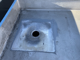 改修用ドレンを取り付けます