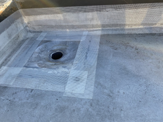 排水ドレン取り付け