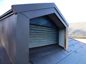 ドーマー付きの屋根