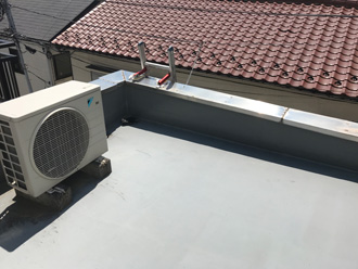 雨漏りの発生したお住いの屋上写真