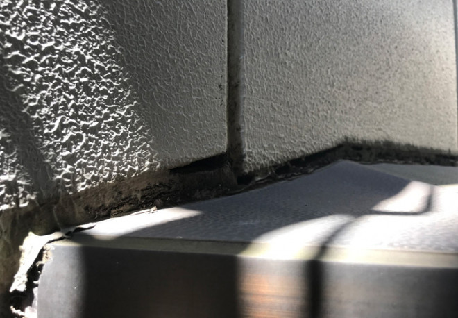 外壁に発生したシーリングの劣化
