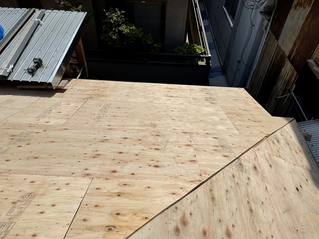 東大阪市　和瓦からリッジウェイ　ハーバードスレート　下地工事③