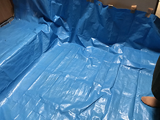 ブルーシートで雨漏り対策