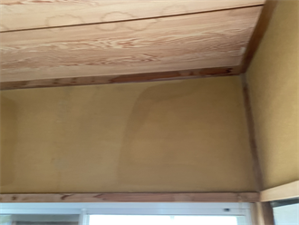 屋根と外壁の雨染み