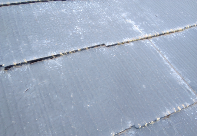 塗装後に雨漏りの発生したスレート屋根