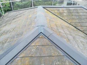 著しく劣化したスレート屋根