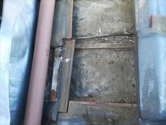 傷んだ屋根下地