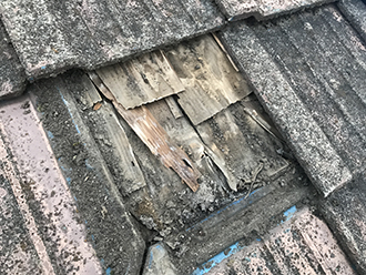 ボロボロの防水紙