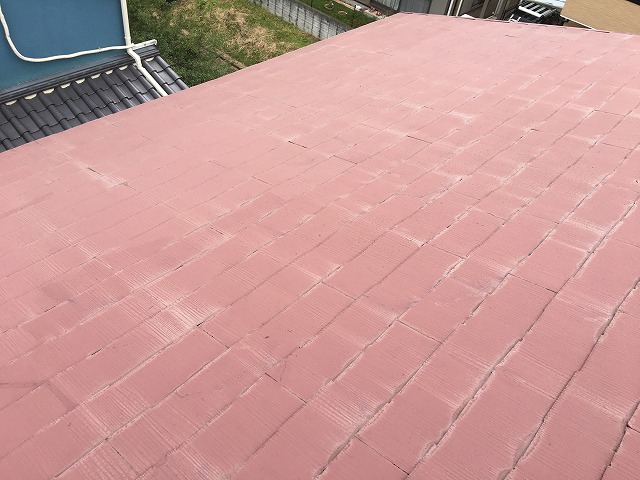 雨染みが見られる屋根