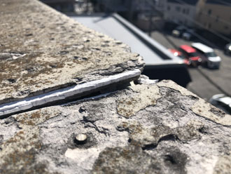 傷んだパラペット