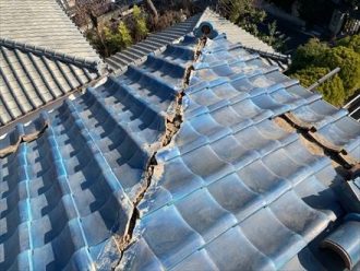 棟瓦を一旦撤去