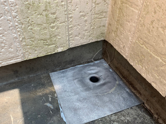 バルコニーの防水工事　排水口の処理