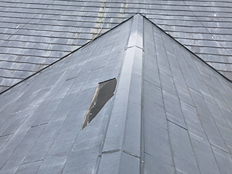 吹田市片山町でスレート剥がれ発生！屋根が剥がれると雨漏りしてしまうの？