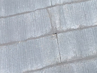 スレートのヒビ