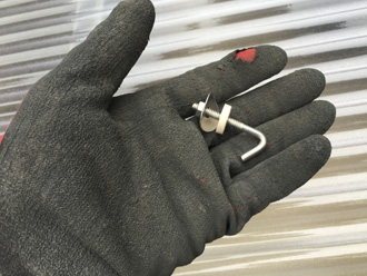 大和市深見で強風被害を受けたカーポートの屋根（波板）交換工事