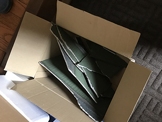 剥がれ落ちたスレート