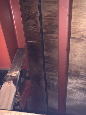 雨漏りした天井裏