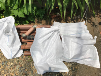 古い雨樋の撤去