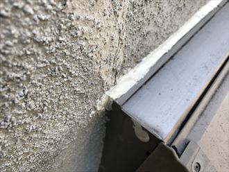 シーリング打ち増し後